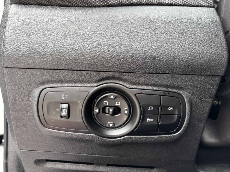 Imagen de dr automobiles DR 4.0