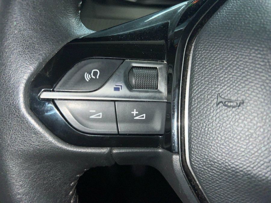 Imagen de Peugeot 208