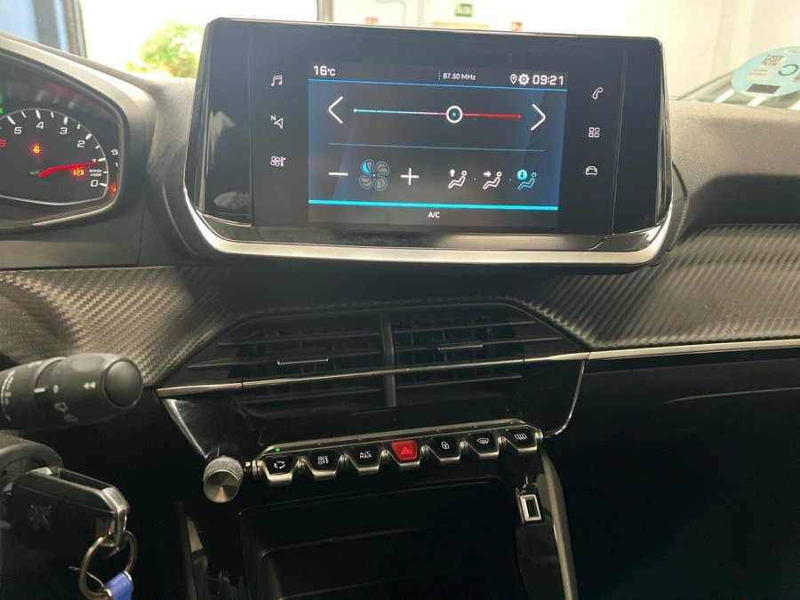 Imagen de Peugeot 208