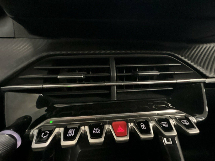 Imagen de Peugeot 208