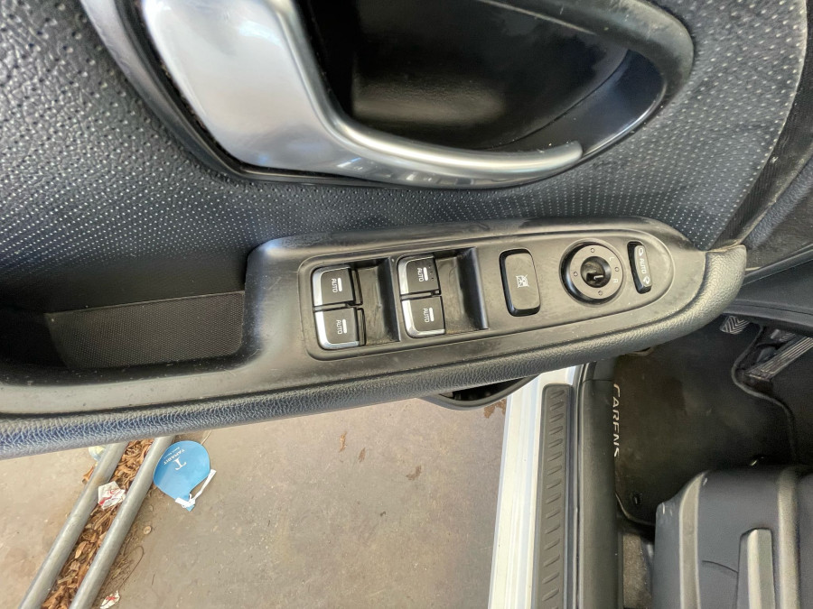 Imagen de Kia Carens