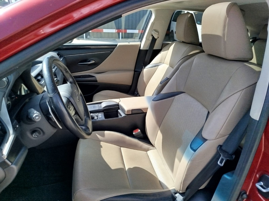 Imagen de Lexus ES