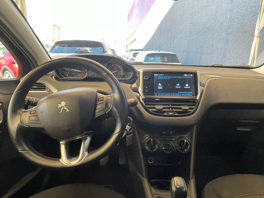 Imagen de Peugeot 208