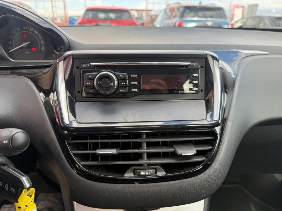 Imagen de Peugeot 208