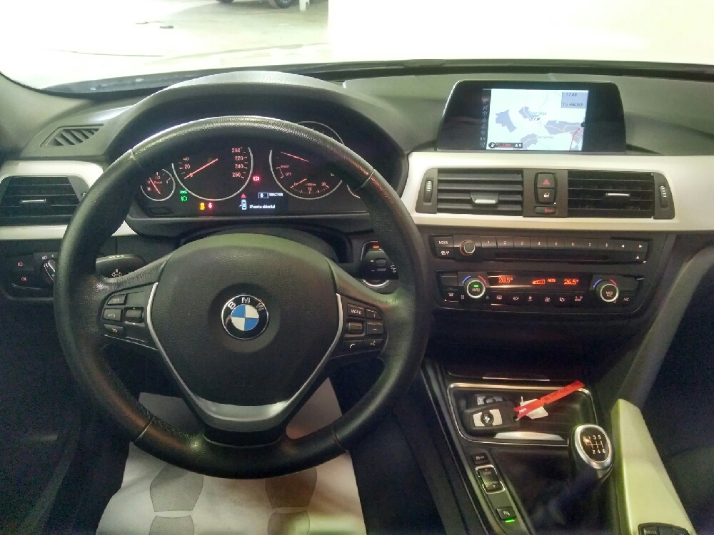 Imagen de BMW 318D ES. PLUS EDIT.