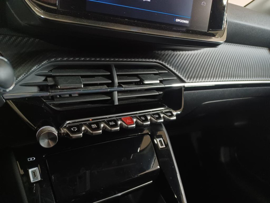 Imagen de Peugeot 208