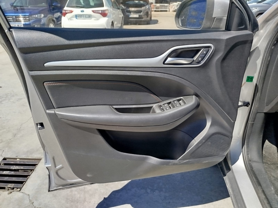 Imagen de Mg ZS