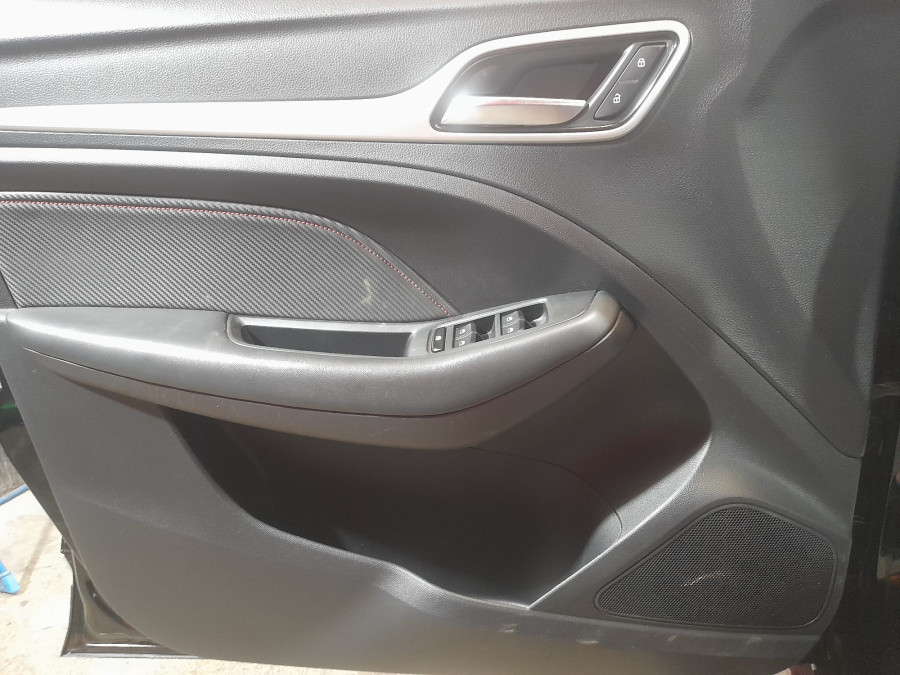 Imagen de Mg ZS