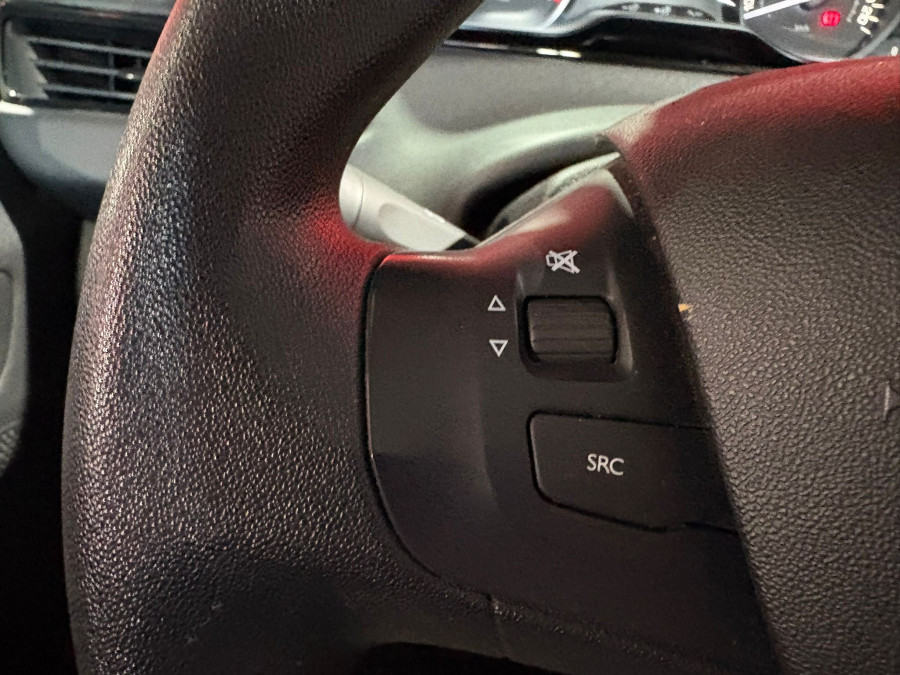 Imagen de Peugeot 208