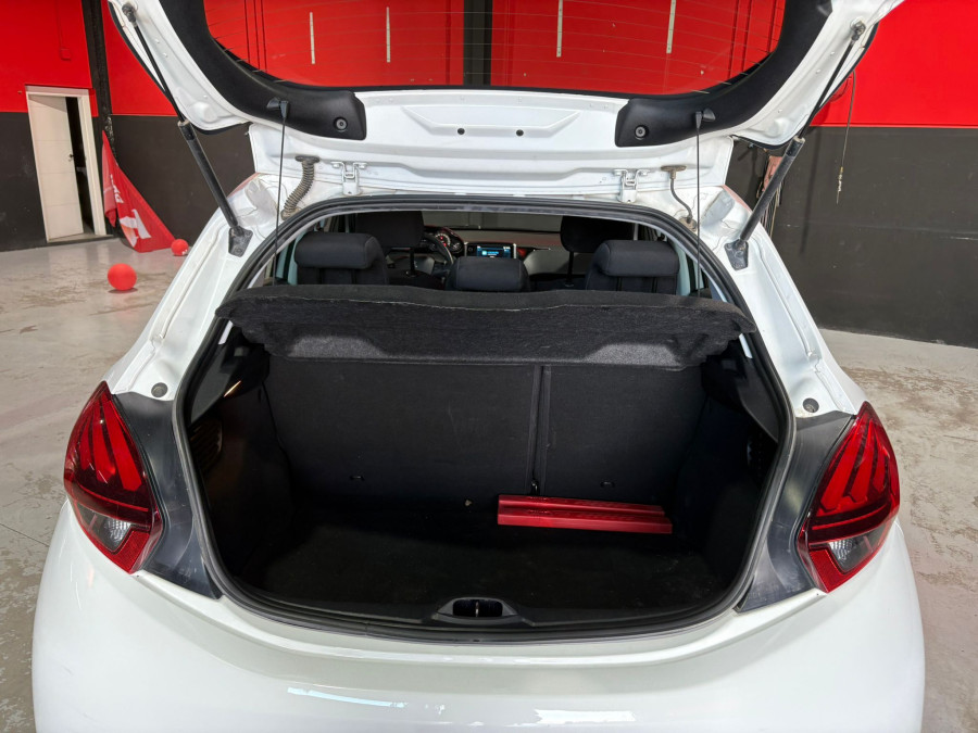 Imagen de Peugeot 208