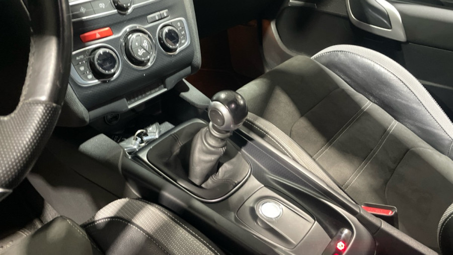 Imagen de Ds DS 4
