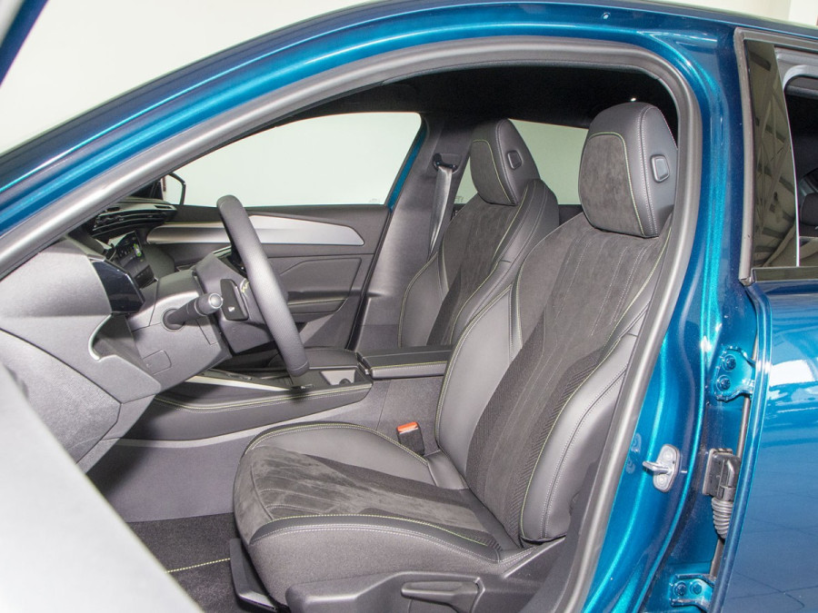 Imagen de Peugeot 408