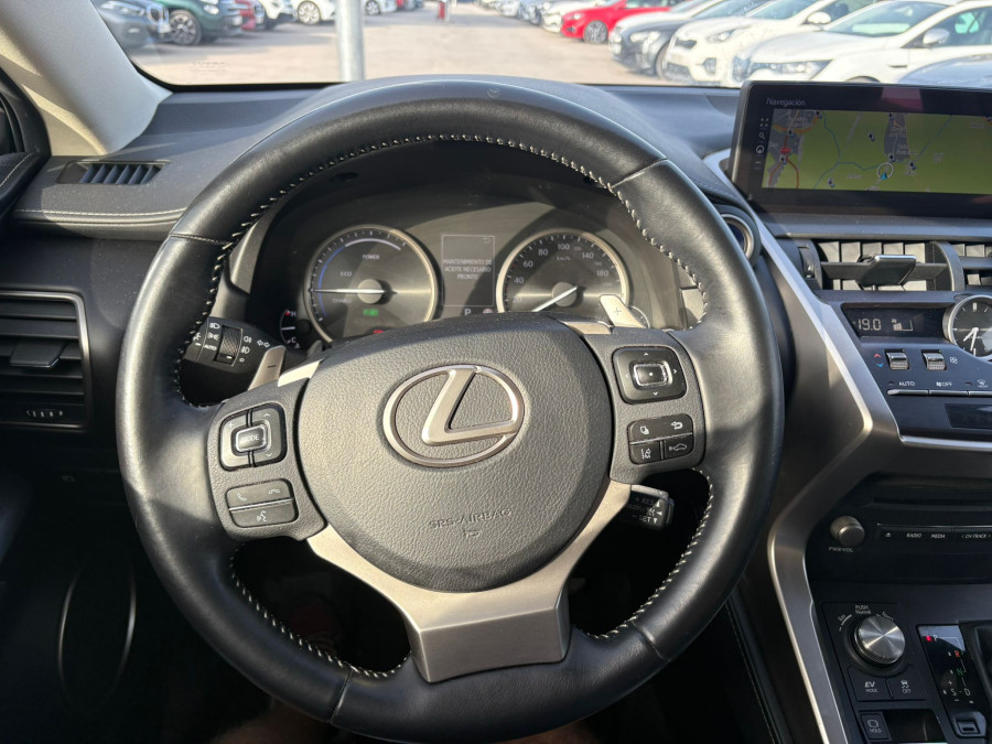 Imagen de Lexus NX