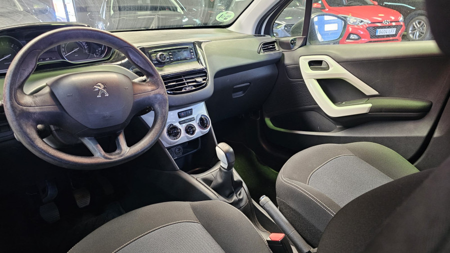 Imagen de Peugeot 208