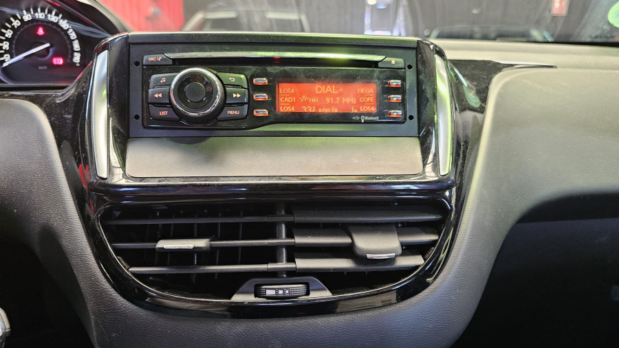 Imagen de Peugeot 208