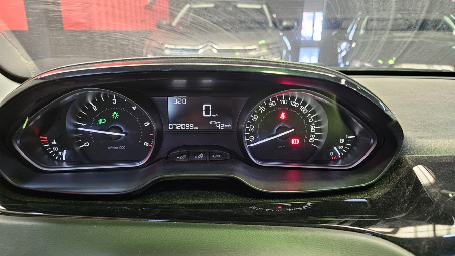 Imagen de Peugeot 208