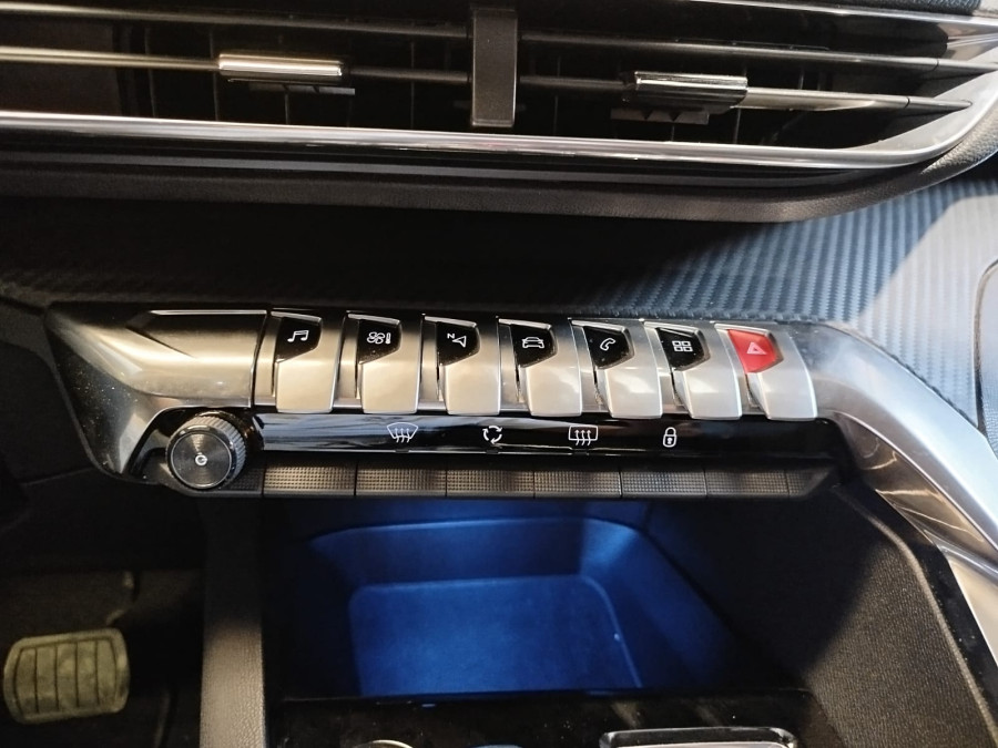 Imagen de Peugeot 3008