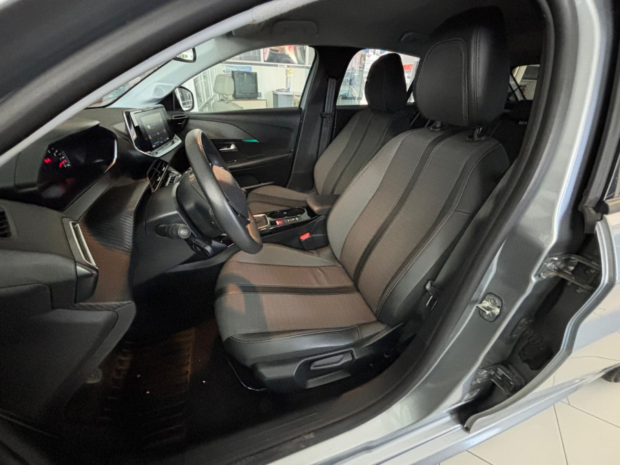Imagen de Peugeot 208