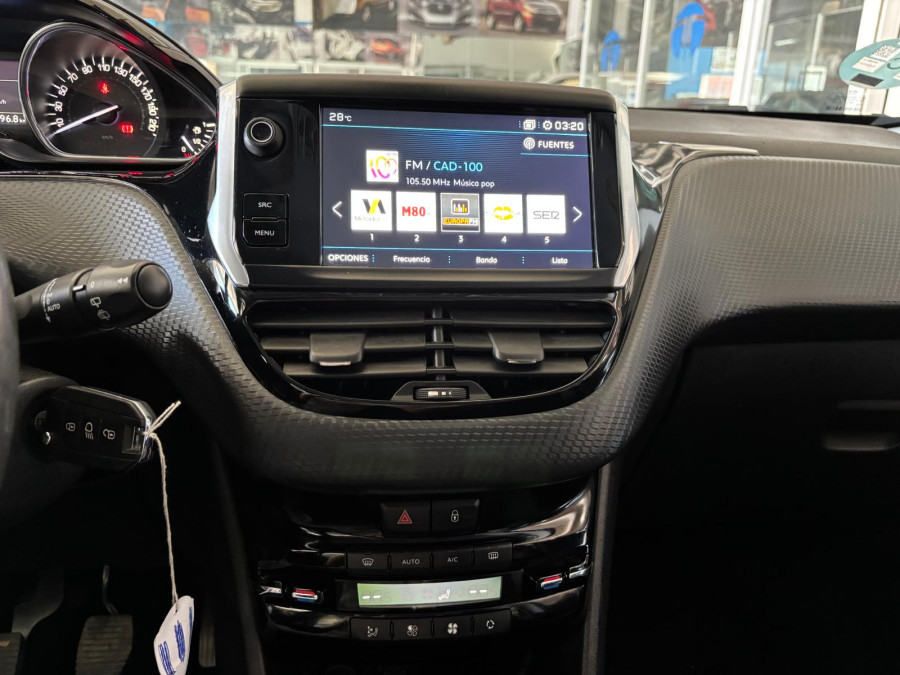 Imagen de Peugeot 2008
