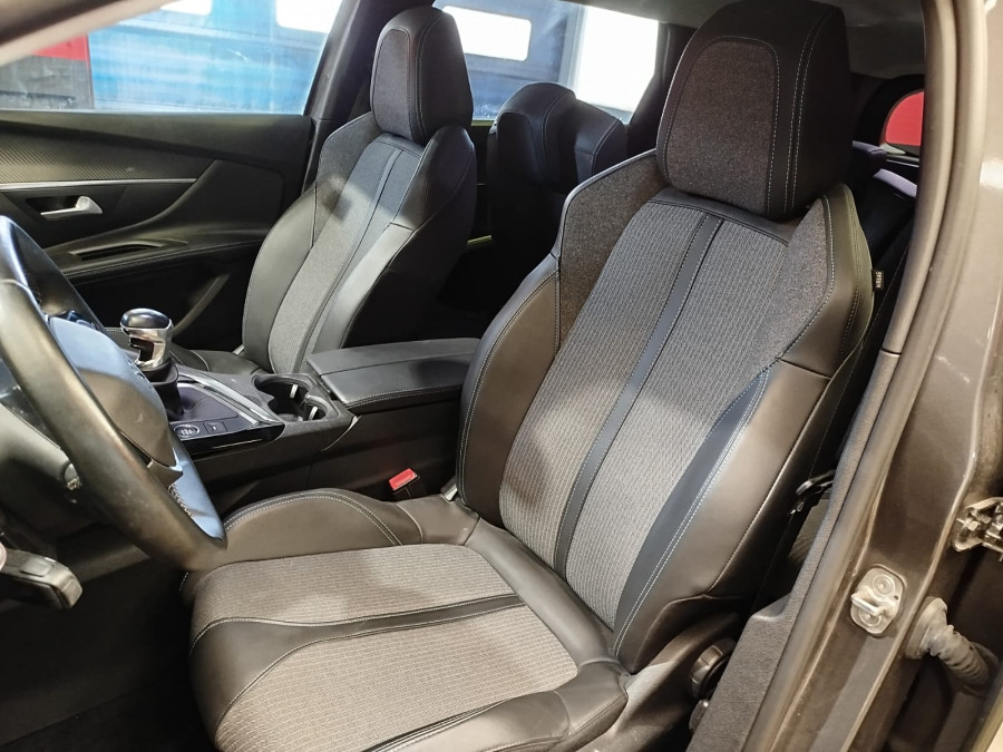 Imagen de Peugeot 5008