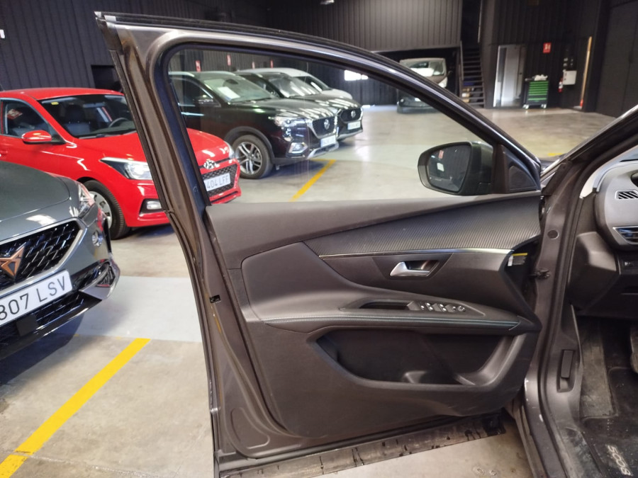 Imagen de Peugeot 5008