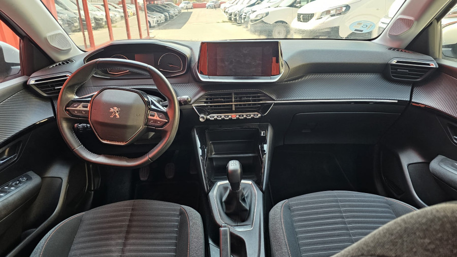 Imagen de Peugeot 208