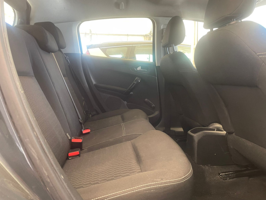 Imagen de Peugeot 208
