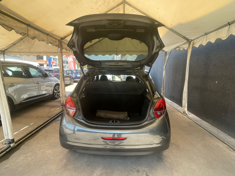 Imagen de Peugeot 208
