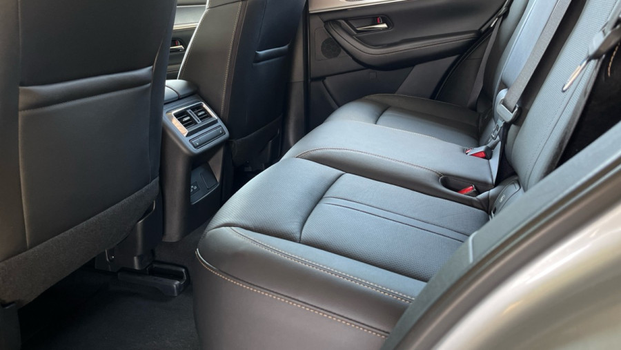 Imagen de Mazda MAZDA CX60