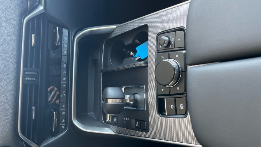 Imagen de Mazda MAZDA CX60