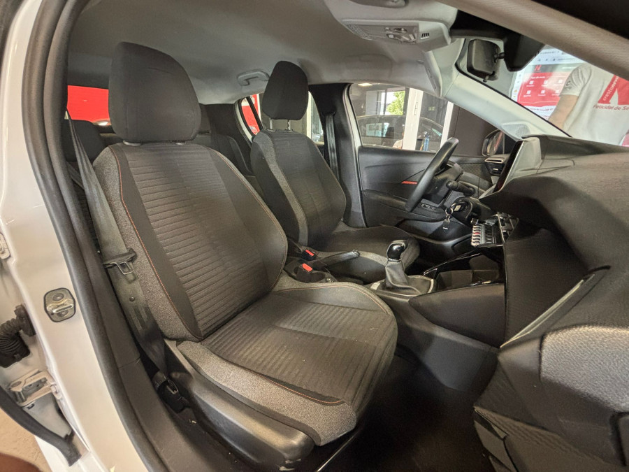 Imagen de Peugeot 208