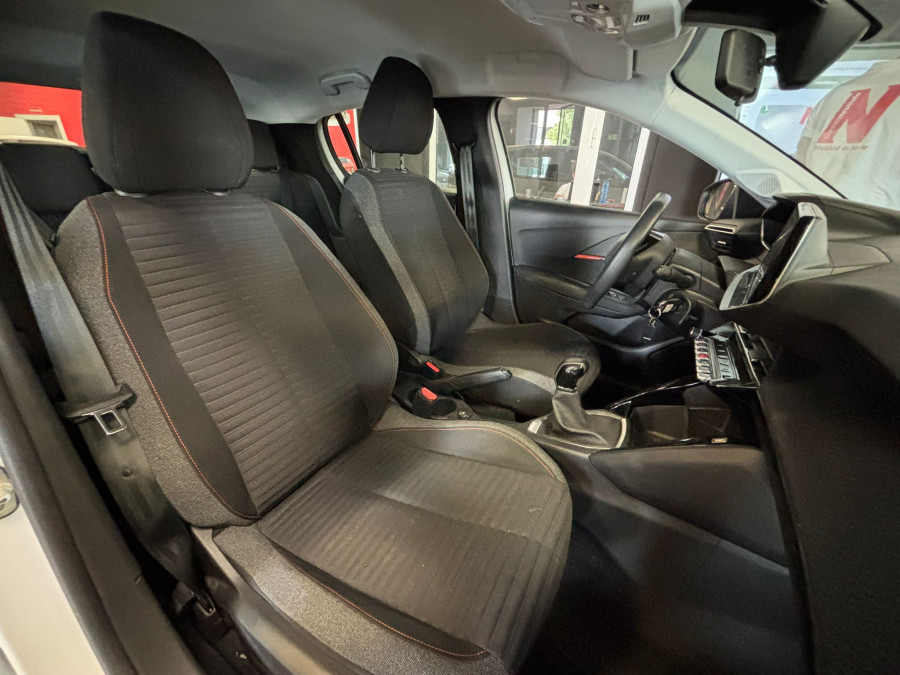 Imagen de Peugeot 208