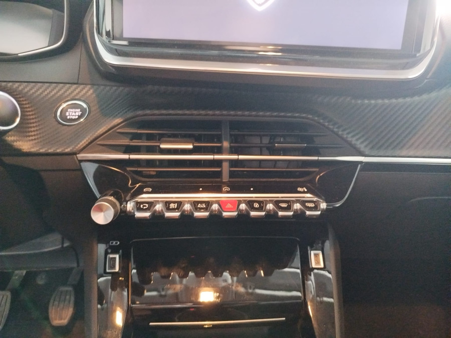 Imagen de Peugeot 208