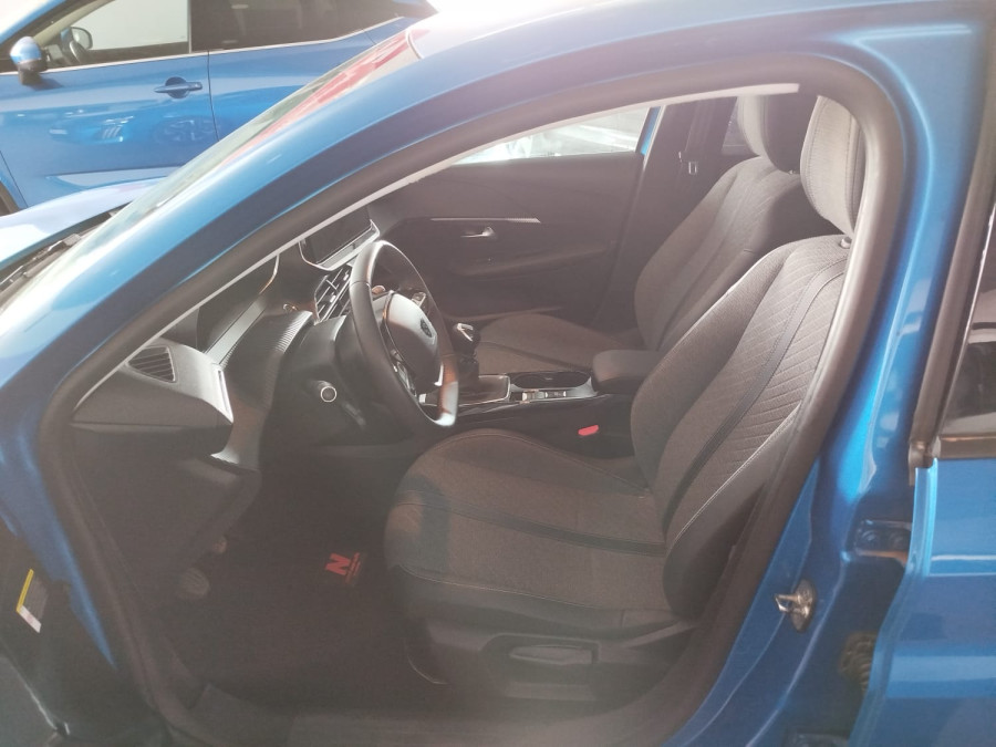 Imagen de Peugeot 208