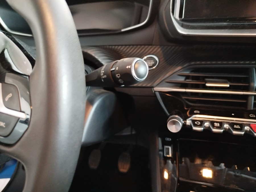 Imagen de Peugeot 208