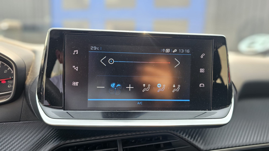 Imagen de Peugeot 208