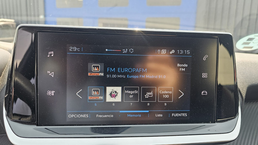 Imagen de Peugeot 208