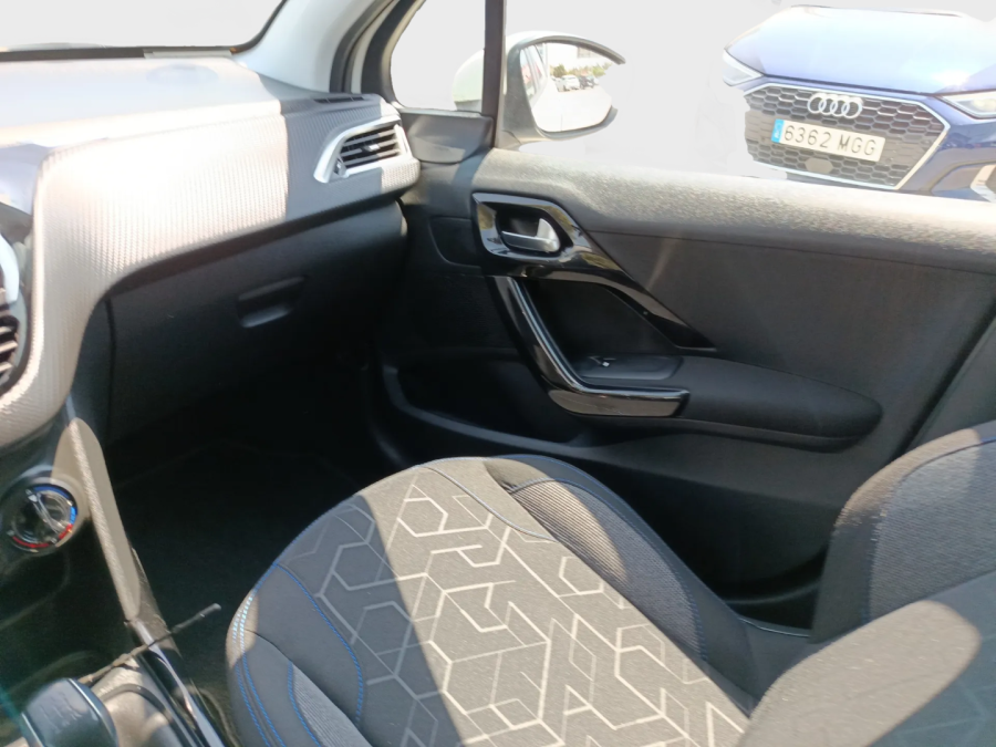 Imagen de Peugeot 2008