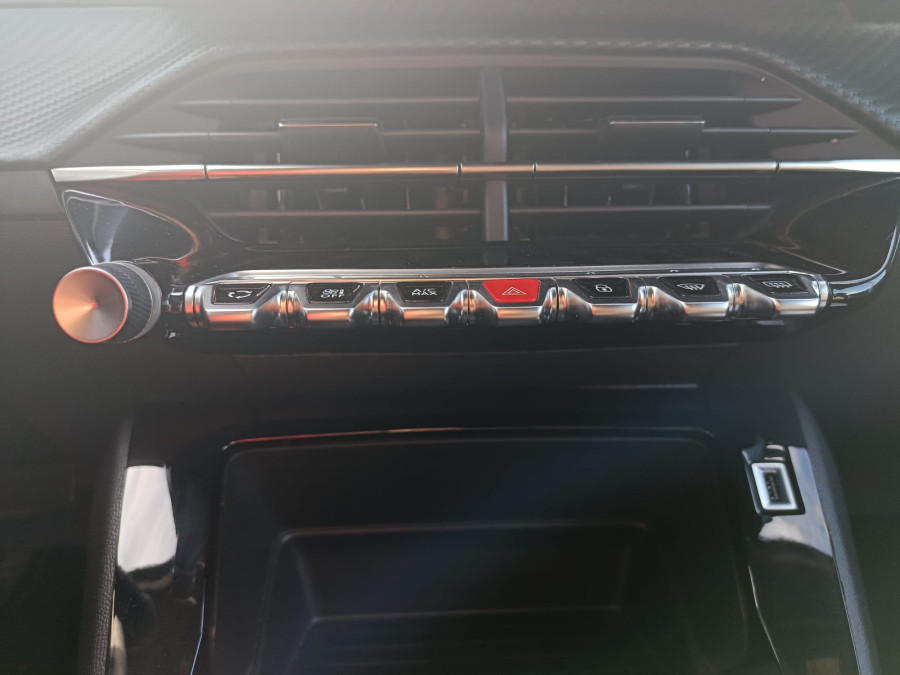 Imagen de Peugeot 2008