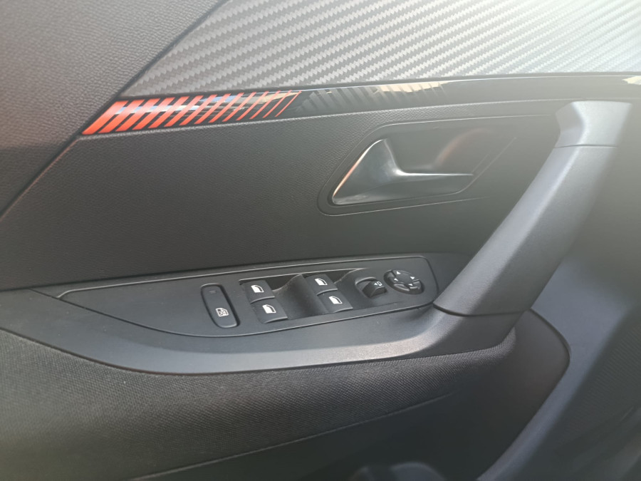 Imagen de Peugeot 2008