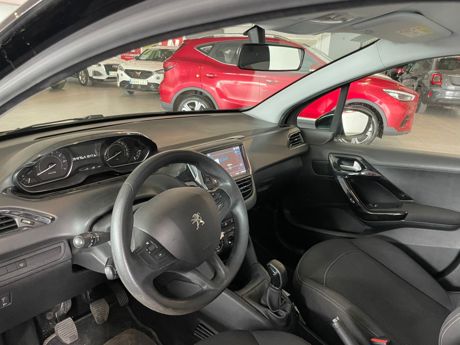 Imagen de Peugeot 208