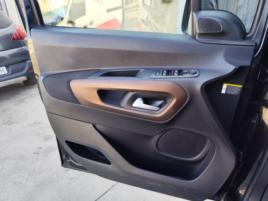 Imagen de Peugeot Rifter