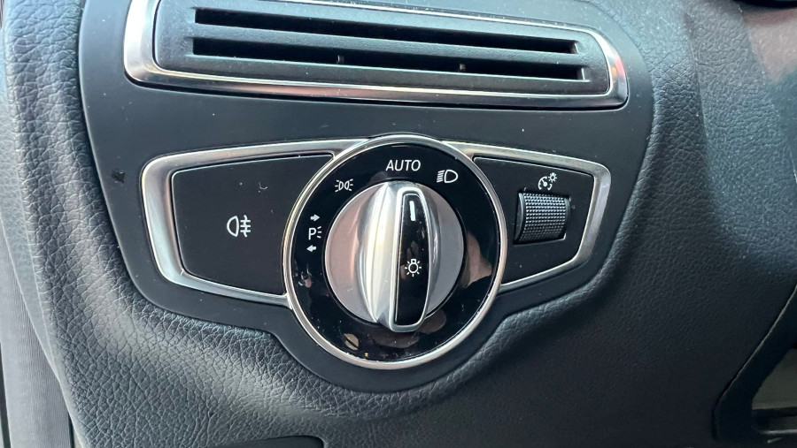 Imagen de mercedes-benz 220