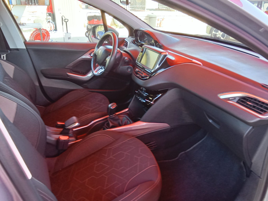 Imagen de Peugeot 2008