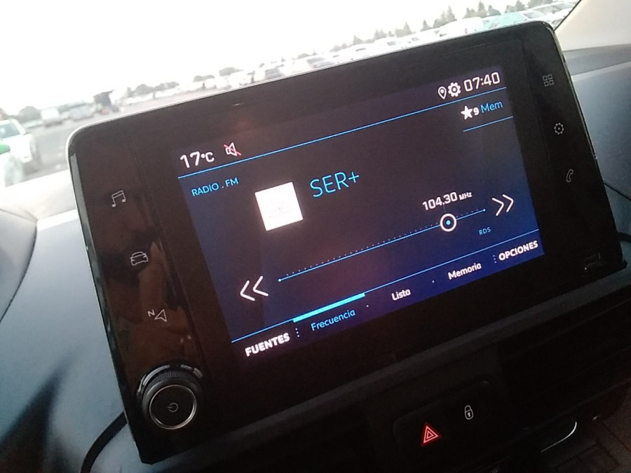 Imagen de Peugeot Rifter