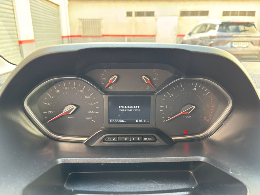 Imagen de Peugeot Rifter