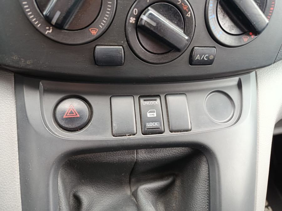 Imagen de NISSAN NV200