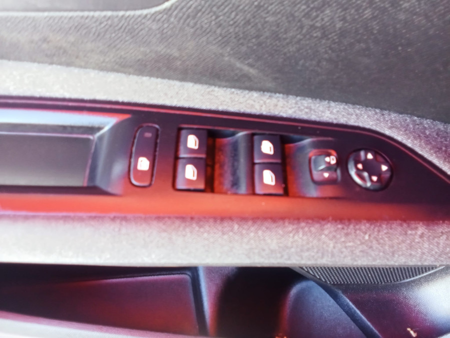 Imagen de Peugeot 5008
