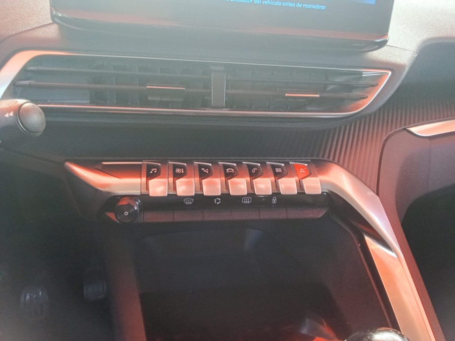 Imagen de Peugeot 5008