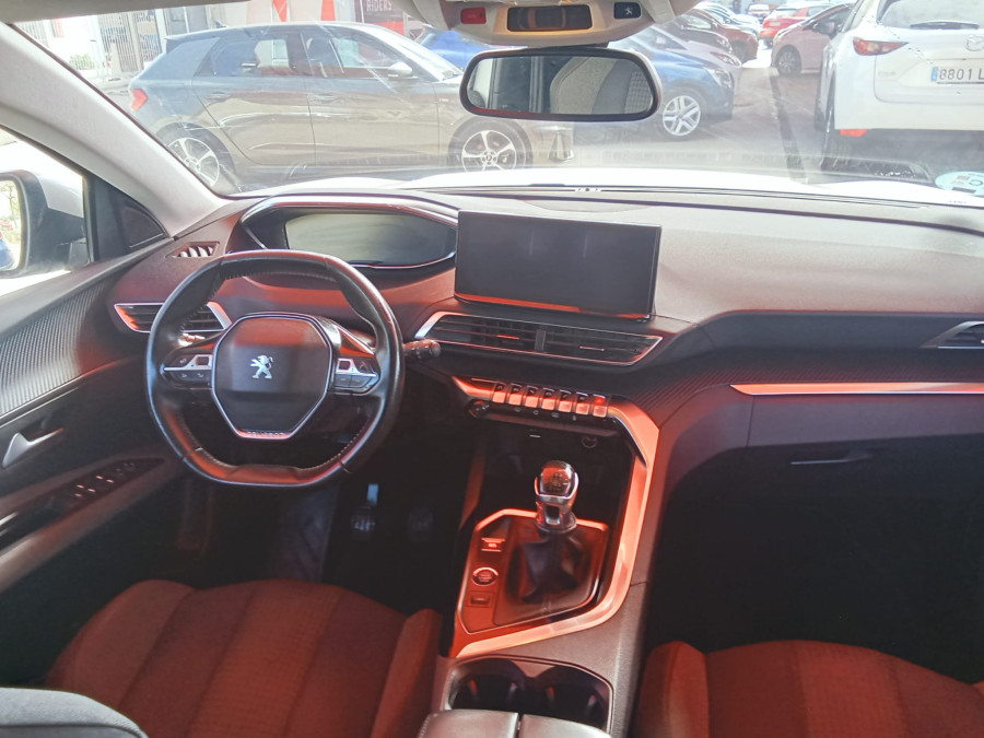 Imagen de Peugeot 5008